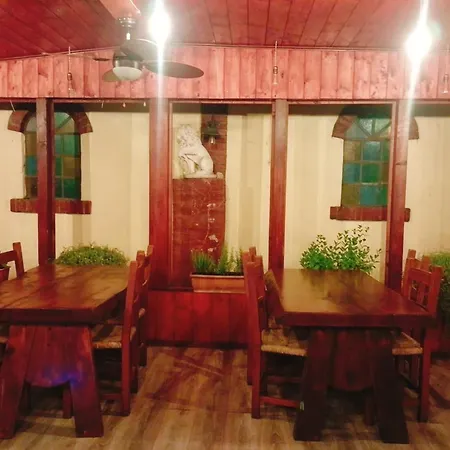 B&B Fermati Che E Tardi 3*