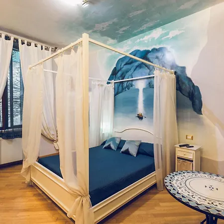 Bed and breakfast Fermati Che E Tardi